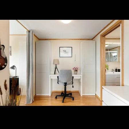 Apartament Cozy With Sea View, 5 Min From Ons